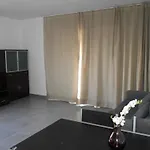 Realrent Апартаменты *