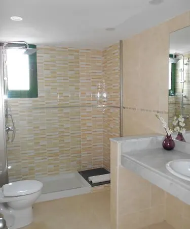 Realrent شقة كوستا تاغيسي
