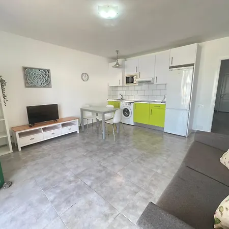 Realrent *