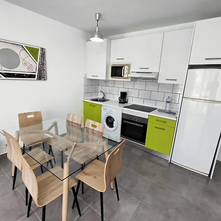 Realrent *