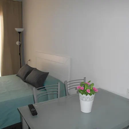 Realrent *