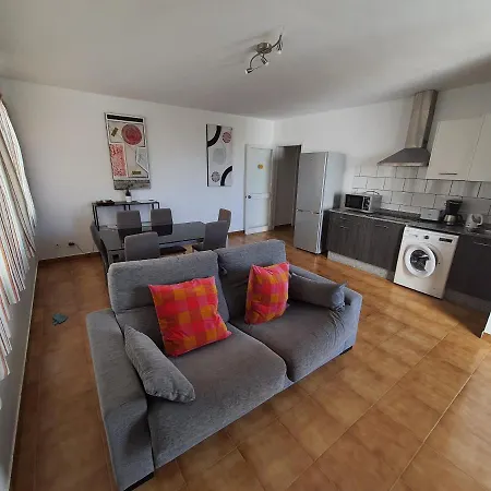 Realrent * Costa Teguise