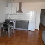 Realrent شقة